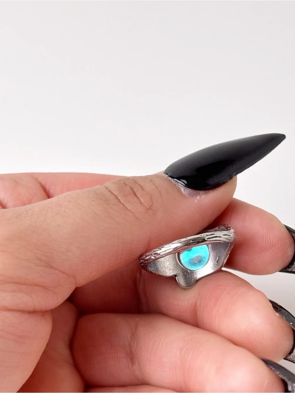 Sterling Silver Flower and Leaf Motif Moonstone Ring in Iridescent Blue